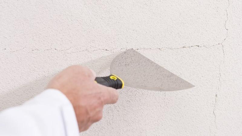 Pęknięcia na elewacji