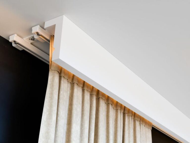 Zainstaluj ukryty karnisz w suficie - krok po kroku do perfekcyjnego wykończenia wnętrza