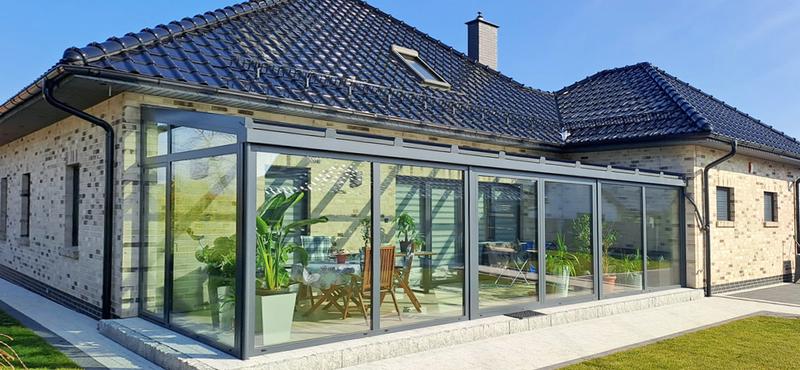 Zimowy ogród: co warto wiedzieć, zanim podejmiesz decyzję?