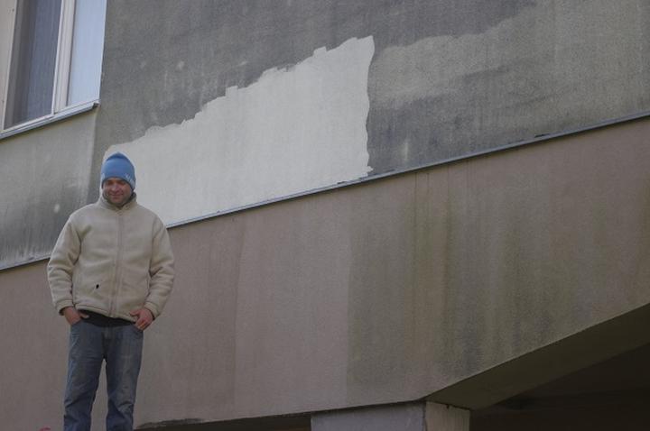 Skuteczne metody na zacieki na elewacji – jak poradzić sobie samodzielnie?