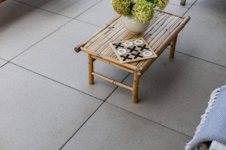 Kostka brukowa Semmelrock Platino: odkryj kluczowe cechy i zastosowanie tej eleganckiej nawierzchni