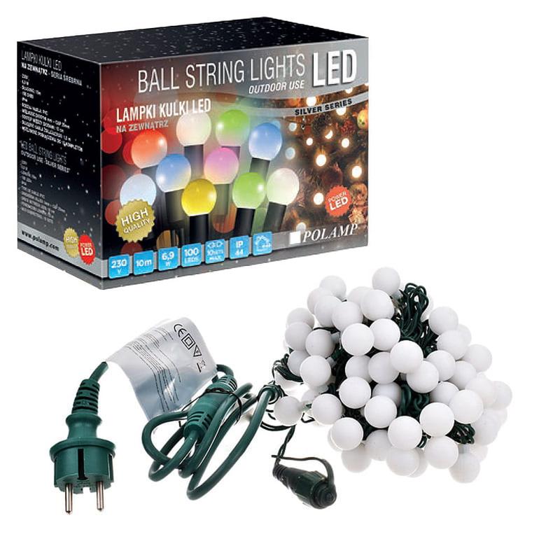 Montaż lampek choinkowych na elewacji