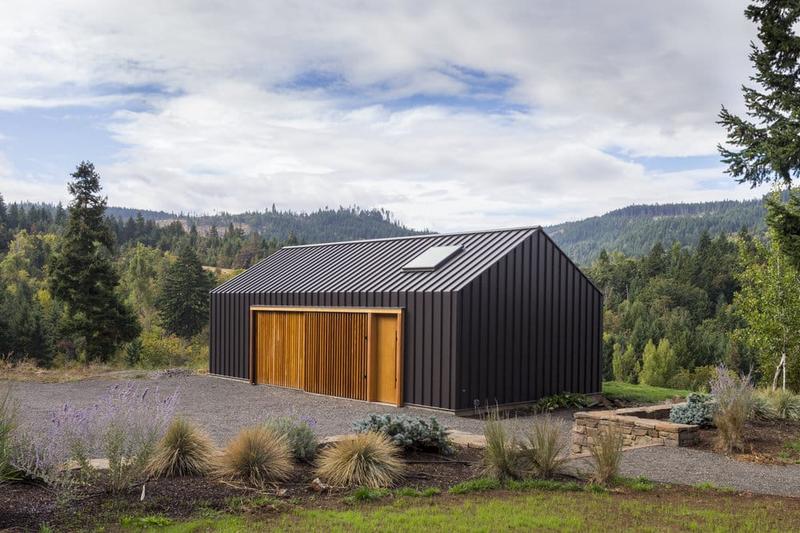 Elewacja z blachy na rąbek