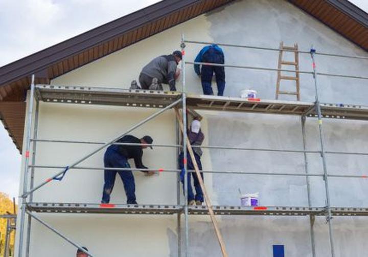 Przygotowanie elewacji do gruntowania