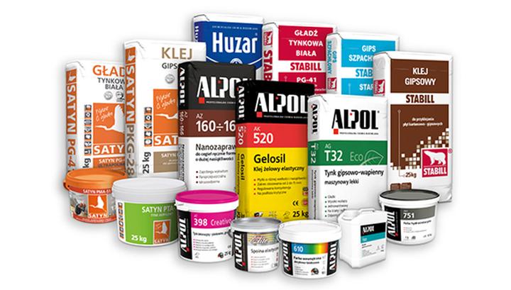 Jak chemia budowlana wpływa na skuteczność zapraw murarskich w systemowym ociepleniu domu?