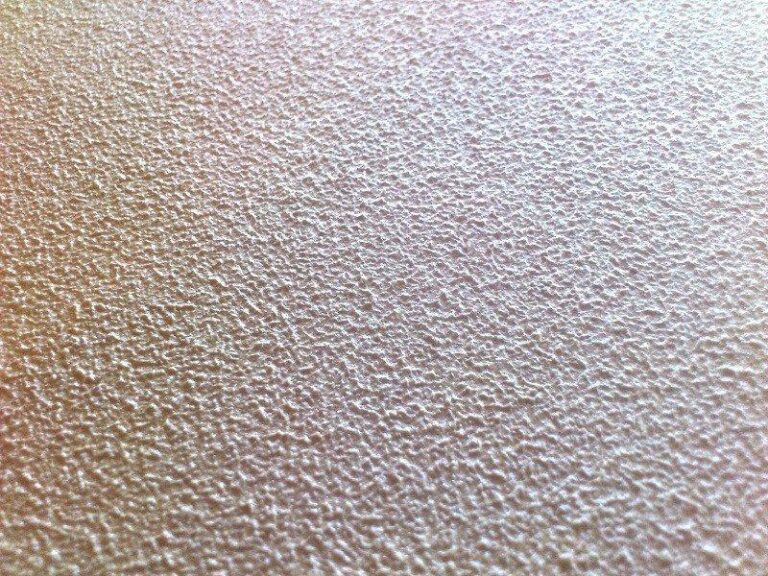 Jak skutecznie nakładać farbę strukturalną baranek i jakie ma zastosowanie?