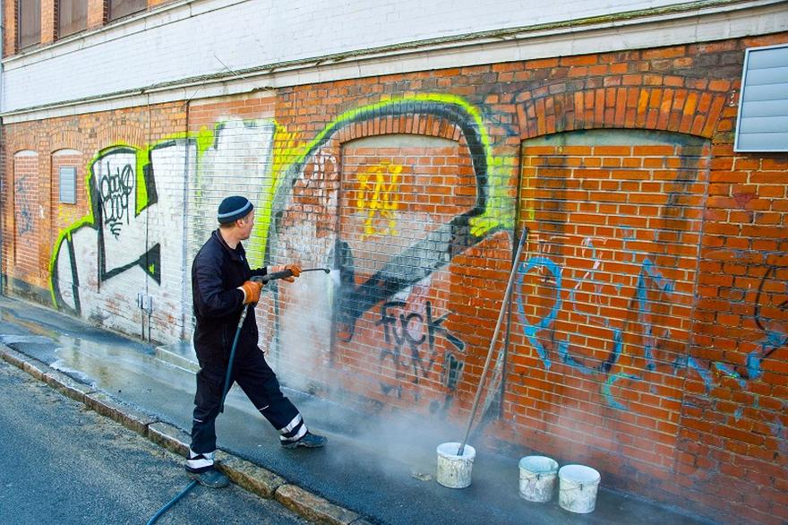 Usuwanie graffiti