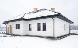 Ile kosztuje tynkowanie elewacji? Ceny za m² i ukryte wydatki
